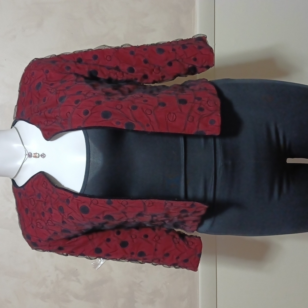 Ruby Road womens top size 6 in burgundy and black mesh overlay